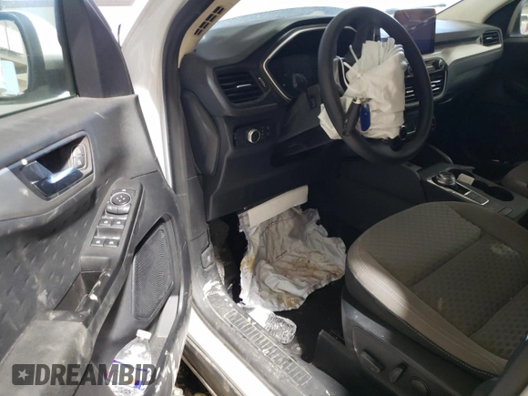 2020 Ford Escape SE with VIN 1FMCU9G67LUA27821, listed as a Copart auction lot 46441445 with 24,266 mi miles and Salvage Title. Bid and sale history available at DreamBid. Image 8.