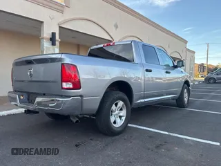 2023 Ram 1500 SLT z VIN 1C6RR6LG6PS533811, wystawiony jako Copart lot #49743065 z przebiegiem 10 320 mil mil oraz Czysty tytuł • Clean title. Historia ofert i sprzedaży dostępna na DreamBid. Obrazek 4.