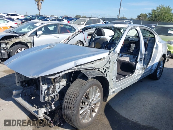 2019 Infiniti Q50 3.0t LUXE with VIN JN1EV7AP1KM516989, listed as a IAAI auction lot 39728303 with 1 mi miles. Bid and sale history available at carsss.com. Image 18.