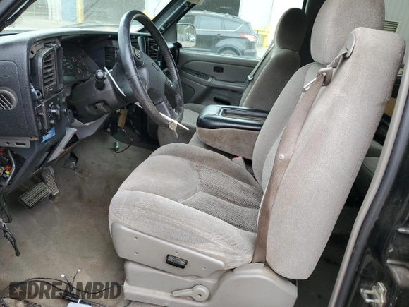 2005 Chevrolet Avalanche LS z VIN 3GNEC12Z05G203432, wystawiony jako Copart lot #49832705 z przebiegiem 235 449 mil mil oraz Szkoda całkowita • Salvage title. Historia ofert i sprzedaży dostępna na DreamBid. Obrazek 7.