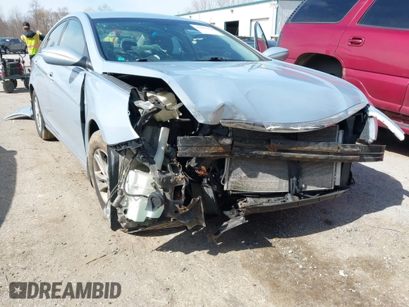 2013 Hyundai Sonata GLS with VIN 5NPEB4AC7DH789028, listed as a IAAI auction lot 41827734 with 135,624 mi miles and . Bid and sale history available at carsss.com. Image 6.