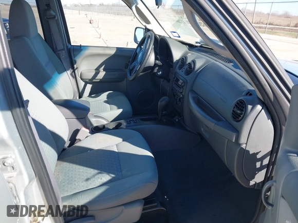 2006 Jeep Liberty Sport with VIN 1J4GL48K36W210904, listed as a IAAI auction lot 41260961 with 133,310 mi miles and . Bid and sale history available at carsss.com. Image 5.