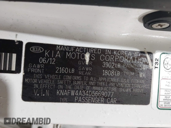 2013 Kia Forte SX with VIN KNAFW4A34D5669077, listed as a IAAI auction lot 41951317 with 96,509 mi miles. Bid and sale history available at carsss.com. Image 9.