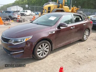 2018 Kia Optima LX z VIN 5XXGT4L30JG268095, wystawiony jako IAAI lot #42411812 z przebiegiem 119 150 mil mil oraz . Historia ofert i sprzedaży dostępna na DreamBid. Obrazek 2.