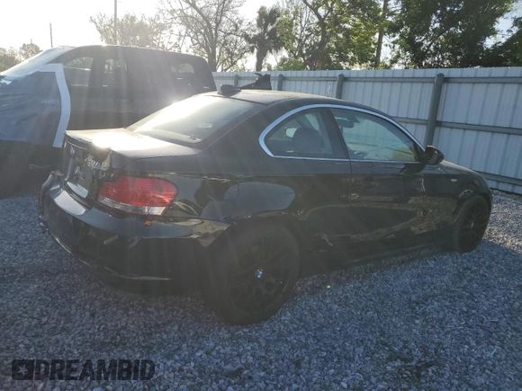 2011 BMW 1 Series 128i z VIN WBAUP7C54BVK78416, wystawiony jako Copart lot #49027615 z przebiegiem 172 409 mil mil oraz Szkoda całkowita • Salvage title. Historia ofert i sprzedaży dostępna na DreamBid. Obrazek 3.