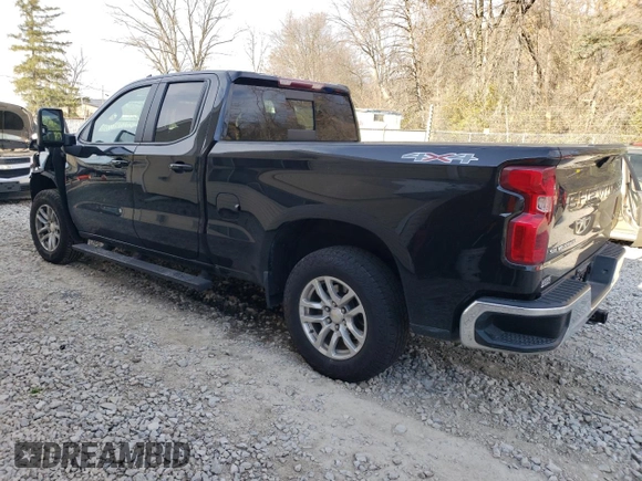 2021 Chevrolet Silverado 1500 LT with VIN 1GCRYDED6MZ118803, listed as a Copart auction lot 79291124 with 46,721 mi miles and Salvage Title. Bid and sale history available at DreamBid. Image 2.