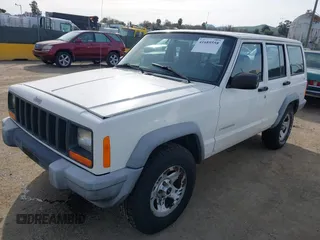 2000 Jeep Cherokee SE with VIN 1J4FF28S4YL162504, listed as a IAAI auction lot 41689558 with 174,476 mi miles. Bid and sale history available at carsss.com. Image 2.