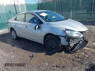 2019 Nissan Sentra SR with VIN 3N1AB7AP0KY319137, listed as a IAAI auction lot 41515087 with 84,652 mi miles. Bid and sale history available at carsss.com. Image 1.