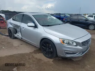 2014 Volvo S60 T5 с VIN YV1612FSXE2270368, выставлен на аукционе IAAI как лот 42554840 с пробегом 174 646 миль миль и . История ставок и продаж доступна на DreamBid. Изображение 1.