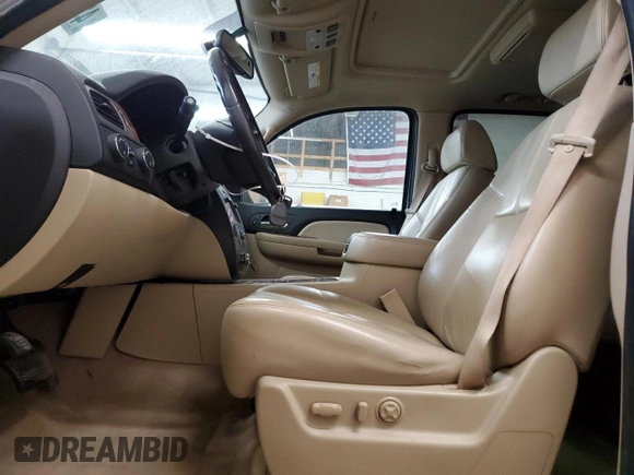2008 Chevrolet Suburban LTZ with VIN 1GNFK16368R193216, listed as a Copart auction lot 43755925 with 222,905 mi miles and Salvage Title. Bid and sale history available at carsss.com. Image 7.