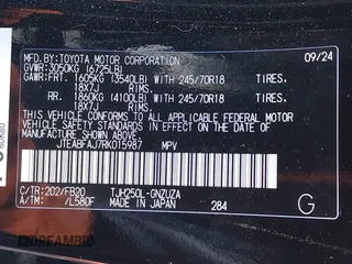2024 Toyota Land Cruiser z VIN JTEABFAJ7RK015987, wystawiony jako IAAI lot #41168318 z przebiegiem 1662 mil mil oraz . Historia ofert i sprzedaży dostępna na DreamBid. Obrazek 9.