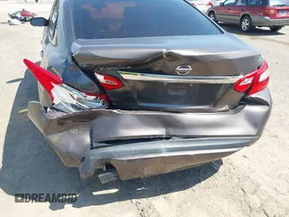 2016 Nissan Altima S with VIN 1N4AL3AP9GN389846, listed as a IAAI auction lot 42027199 with 93,370 mi miles and . Bid and sale history available at carsss.com. Image 6.