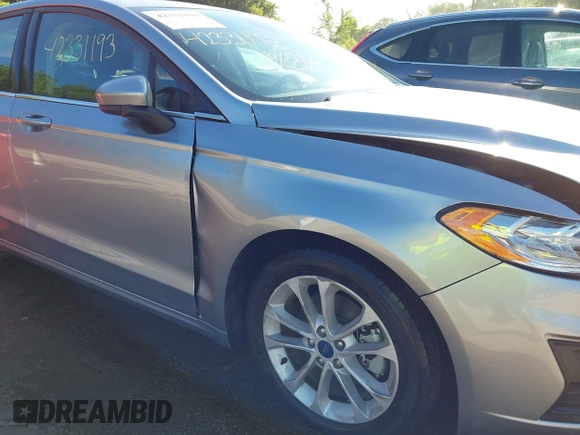 2020 Ford Fusion SE with VIN 3FA6P0LU4LR219672, listed as a IAAI auction lot 42331193 with 60,500 mi miles and . Bid and sale history available at DreamBid. Image 17.