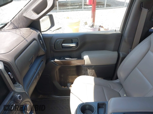 2020 Chevrolet Silverado 1500 LT with VIN 3GCUYDED4LG404805, listed as a IAAI auction lot 41997666 with 67,624 mi miles and . Bid and sale history available at DreamBid. Image 5.