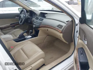 2009 Honda Accord EX-L z VIN 1HGCP26879A135132, wystawiony jako IAAI lot #41972216 z przebiegiem 100 565 mil mil oraz . Historia ofert i sprzedaży dostępna na DreamBid. Obrazek 5.