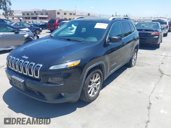 2016 Jeep Cherokee Latitude with VIN 1C4PJLCS8GW260180, listed as a IAAI auction lot 42649326 with 207,732 mi miles and . Bid and sale history available at DreamBid. Image 6.