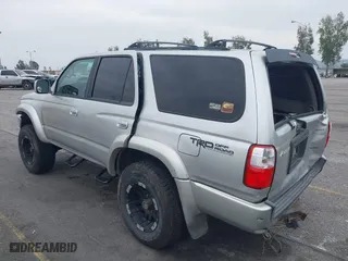 2001 Toyota 4Runner SR5 with VIN JT3HN86R910341766, listed as a IAAI auction lot 41893718 with 247,853 mi miles. Bid and sale history available at carsss.com. Image 3.