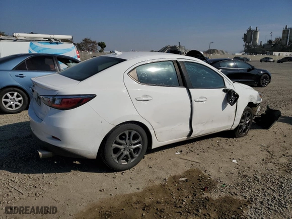 2020 Toyota Yaris Sedan L with VIN 3MYDLBYV6LY712108, listed as a Copart auction lot 45918645 with 135,243 mi miles and Salvage Title. Bid and sale history available at carsss.com. Image 3.