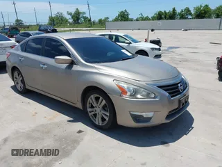 2013 Nissan Altima SL with VIN 1N4BL3AP3DN466498, listed as a IAAI auction lot 42362355 with 142,723 mi miles and . Bid and sale history available at DreamBid. Image 1.