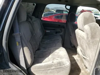 2003 Chevrolet Tahoe LS with VIN 1GNEC13VX3R318614, listed as a Copart auction lot 49925785 with 152,714 mi miles and Salvage Title. Bid and sale history available at carsss.com. Image 10.