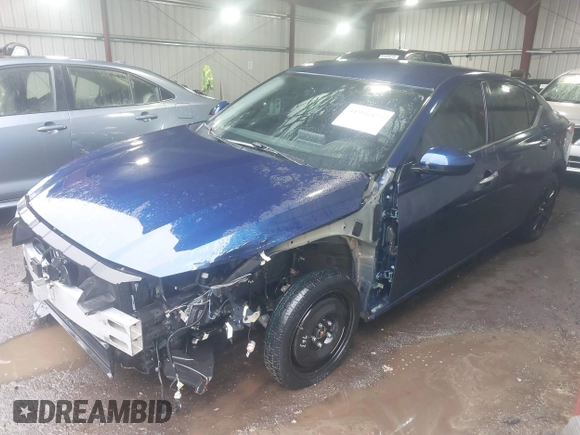 2019 Nissan Altima S with VIN 1N4BL4BV4KC246105, listed as a IAAI auction lot 41996875 with 112,436 mi miles and . Bid and sale history available at carsss.com. Image 6.