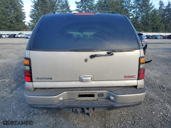 2004 GMC Yukon Denali with VIN 1GKEK63UX4J210336, listed as a Copart auction lot 47892615 with 375,952 mi miles and Salvage Title. Bid and sale history available at carsss.com. Image 6.