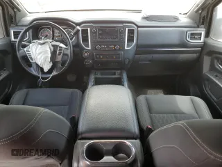 2019 Nissan Titan XD SV with VIN 1N6BA1F48KN525378, listed as a Copart auction lot 69529294 with 61,756 mi miles and Salvage Title. Bid and sale history available at carsss.com. Image 8.