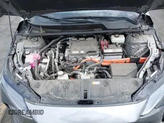 2024 Subaru Solterra Premium z VIN JTMABABA2RA056054, wystawiony jako IAAI lot #42018399 z przebiegiem 6 220 mil mil oraz . Historia ofert i sprzedaży dostępna na DreamBid. Obrazek 10.