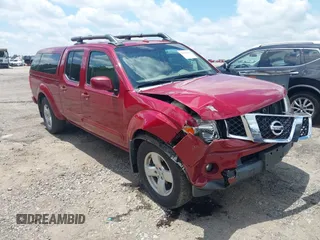 2008 Nissan Frontier LE z VIN 1N6AD09W28C438901, wystawiony jako IAAI lot #42293412 z przebiegiem 82 096 mil mil oraz . Historia ofert i sprzedaży dostępna na DreamBid. Obrazek 1.