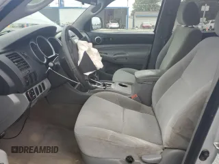 2008 Toyota Tacoma PreRunner with VIN 3TMKU72N58M014077, listed as a Copart auction lot 58668535 with 280,238 mi miles and Salvage title. Bid and sale history available at DreamBid. Image 7.