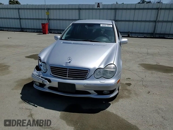 2002 Mercedes-Benz C z VIN WDBRF65JX2F142932, wystawiony jako Copart lot #56561925 z przebiegiem 191 142 mil mil oraz Szkoda całkowita • Salvage title. Historia ofert i sprzedaży dostępna na DreamBid. Obrazek 13.