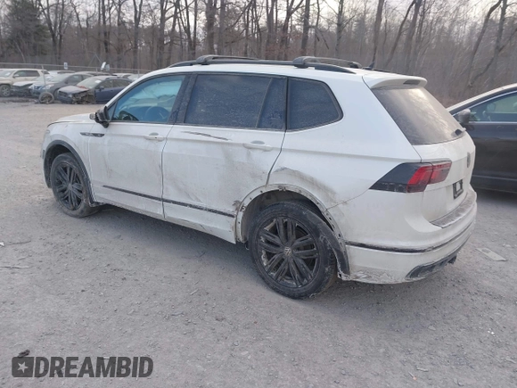 2022 Volkswagen Tiguan SE R-Line Black с VIN 3VV8B7AX2NM089612, выставлен на аукционе IAAI как лот 41271934 с пробегом 30 799 миль миль и . История ставок и продаж доступна на DreamBid. Изображение 3.