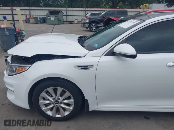 2018 Kia Optima EX with VIN 5XXGU4L35JG182990, listed as a IAAI auction lot 42126209 with 66,245 mi miles and . Bid and sale history available at carsss.com. Image 17.