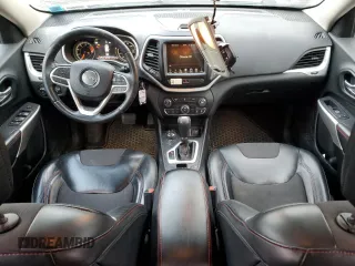 2017 Jeep Cherokee Trailhawk L Plus with VIN 1C4PJMBB6HW581711, listed as a Copart auction lot 89088395 with 102,365 mi miles and Salvage Title. Bid and sale history available at carsss.com. Image 8.