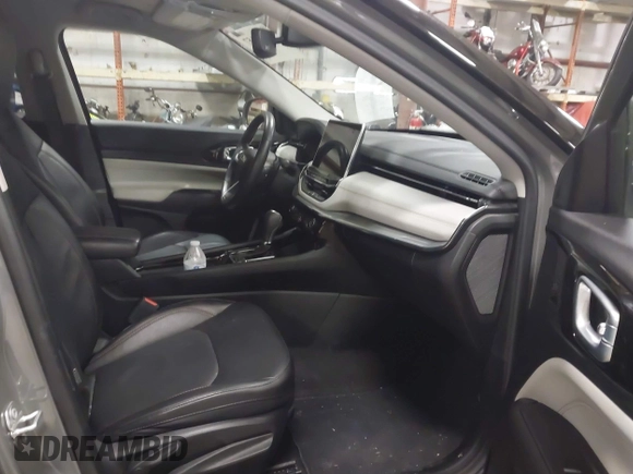 2022 Jeep Compass High Altitude with VIN 3C4NJDCBXNT101483, listed as a IAAI auction lot 41573157 with 18,473 mi miles and . Bid and sale history available at DreamBid. Image 5.