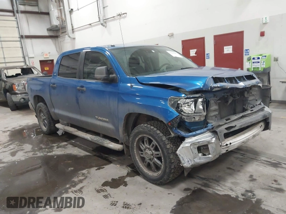 2018 Toyota Tundra 2WD SR5 with VIN 5TFEM5F15JX131991, listed as a IAAI auction lot 41084307 with 63,232 mi miles. Bid and sale history available at carsss.com. Image 1.