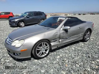 2007 Mercedes-Benz SL 550 с VIN WDBSK71F37F118094, выставлен на аукционе Copart как лот 60910045 с пробегом 67 168 миль миль и Списание • Salvage title. История ставок и продаж доступна на DreamBid. Изображение 1.