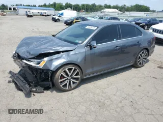 2015 Volkswagen Jetta GLI SE z VIN 3VW4T7AJ2FM343906, wystawiony jako Copart lot #60694535 z przebiegiem 119 279 mil mil oraz Szkoda całkowita • Salvage title. Historia ofert i sprzedaży dostępna na DreamBid. Obrazek 1.