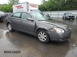 2005 Toyota Avalon XL z VIN 4T1BK36BX5U017137, wystawiony jako Copart lot #57623495 z przebiegiem 130 875 mil mil oraz Szkoda całkowita • Salvage title. Historia ofert i sprzedaży dostępna na DreamBid. Obrazek 4.