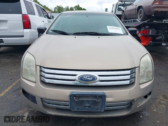 2006 Ford Fusion S with VIN 3FAFP06Z56R114621, listed as a IAAI auction lot 41901022 with 234,238 mi miles. Bid and sale history available at carsss.com. Image 13.