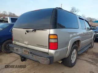 2005 Chevrolet Suburban LS with VIN 3GNEC16Z85G157682, listed as a IAAI auction lot 41508025 with 257,001 mi miles and . Bid and sale history available at DreamBid. Image 4.