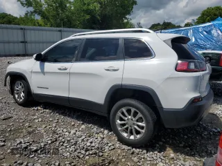 2019 Jeep Cherokee Latitude с VIN 1C4PJLCBXKD114772, выставлен на аукционе Copart как лот 54830985 с пробегом 105 976 миль миль и Списание • Salvage title. История ставок и продаж доступна на DreamBid. Изображение 2.