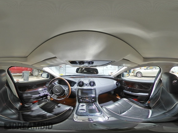 2016 Jaguar XJ R-Sport with VIN SAJWJ1CDXG8V99210, listed as a Copart auction lot 82693224 with 81,978 mi miles and Salvage title. Bid and sale history available at DreamBid. Image 15.