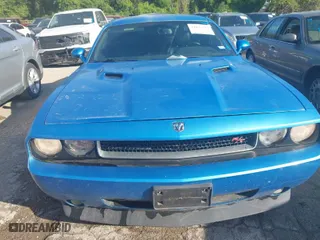 2010 Dodge Challenger R/T with VIN 2B3CJ5DT1AH134848, listed as a IAAI auction lot 42037374 with 188,029 mi miles. Bid and sale history available at carsss.com. Image 12.