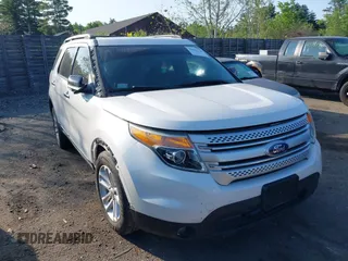 2011 Ford Explorer XLT z VIN 1FMHK8D81BGA67353, wystawiony jako IAAI lot #42412736 z przebiegiem 136 831 mil mil oraz . Historia ofert i sprzedaży dostępna na DreamBid. Obrazek 1.