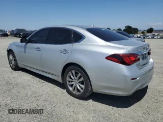 2017 Infiniti Q70 3.7 z VIN JN1BY1AP9HM740835, wystawiony jako Copart lot #57183645 z przebiegiem 122 722 mil mil oraz Szkoda całkowita • Salvage title. Historia ofert i sprzedaży dostępna na DreamBid. Obrazek 2.