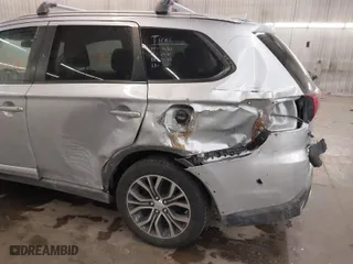 2017 Mitsubishi Outlander ES with VIN JA4AZ2A35HZ033141, listed as a IAAI auction lot 41738090 with 188,662 mi miles. Bid and sale history available at carsss.com. Image 6.