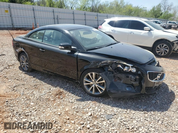 2011 Volvo C70 z VIN YV1672MC0BJ107689, wystawiony jako Copart lot #52407445 z przebiegiem Nie podano mil oraz Szkoda całkowita • Salvage title. Historia ofert i sprzedaży dostępna na DreamBid. Obrazek 4.