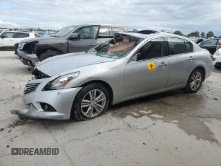 2015 Infiniti Q40 with VIN JN1CV6AR3FM524083, listed as a Copart auction lot 73520634 with 0 mi miles and Salvage Title. Bid and sale history available at carsss.com. Image 1.
