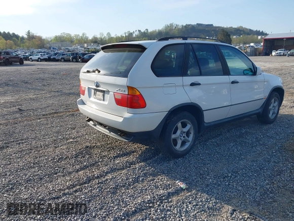 2001 BMW X5 3.0i with VIN WBAFA53511LM90036, listed as a IAAI auction lot 42028287 with 155,625 mi miles. Bid and sale history available at carsss.com. Image 4.